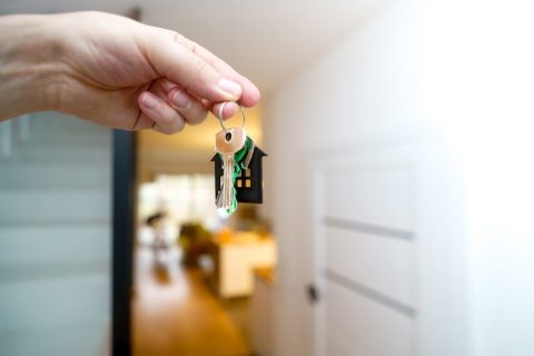 La Ripartizione delle Spese di Pulizia e Illuminazione delle Scale e dell'Androne: Chiarezza e Giustizia nel Condominio