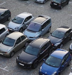 Parcheggio della seconda auto nel cortile condominiale